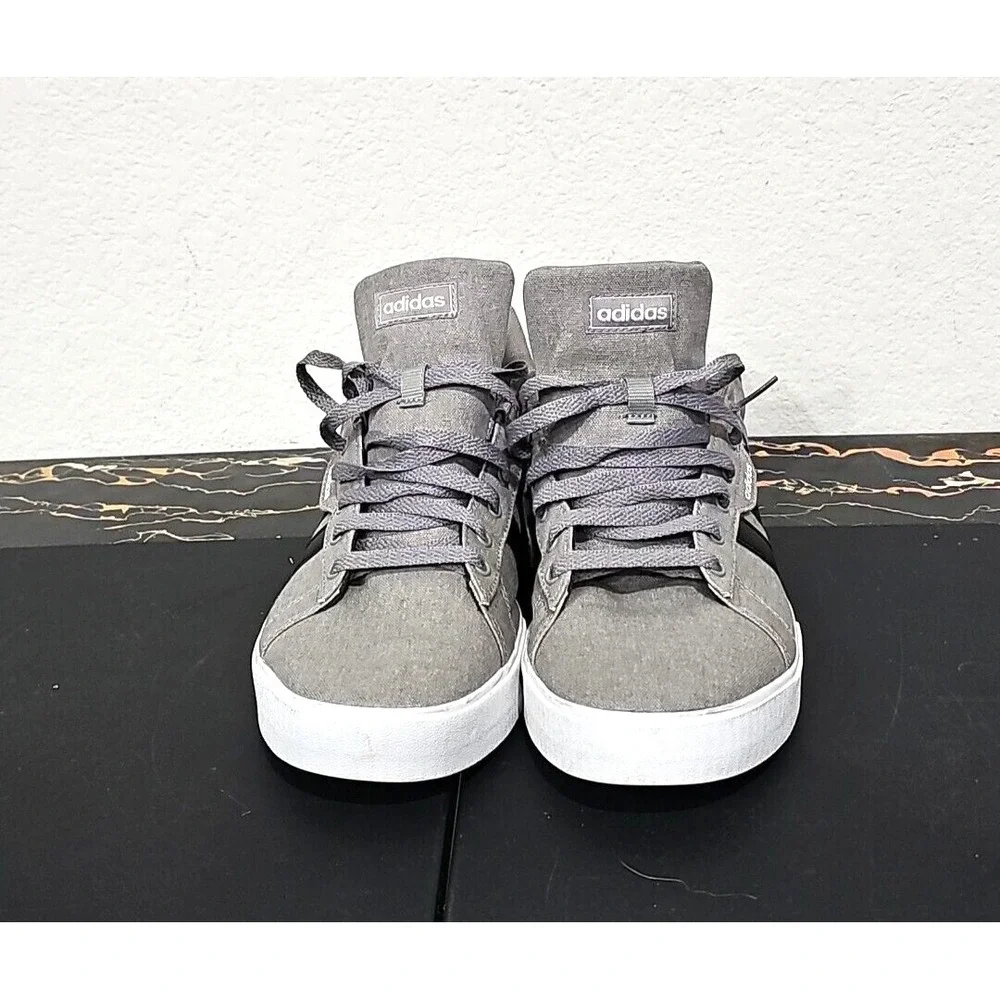 Adidas Daily 3.0 Skateboarding Shoes Men Athletic Sneakers Grey White FW3270 New